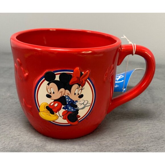 Disney Hallmark Mickey & Minnie Mouse Red Ceramic Mug Dishwasher & Microwave Saf - Picture 1 of 9